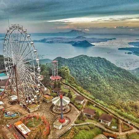 R&A Staycation At Wind Residence Tagaytay City Buitenkant foto