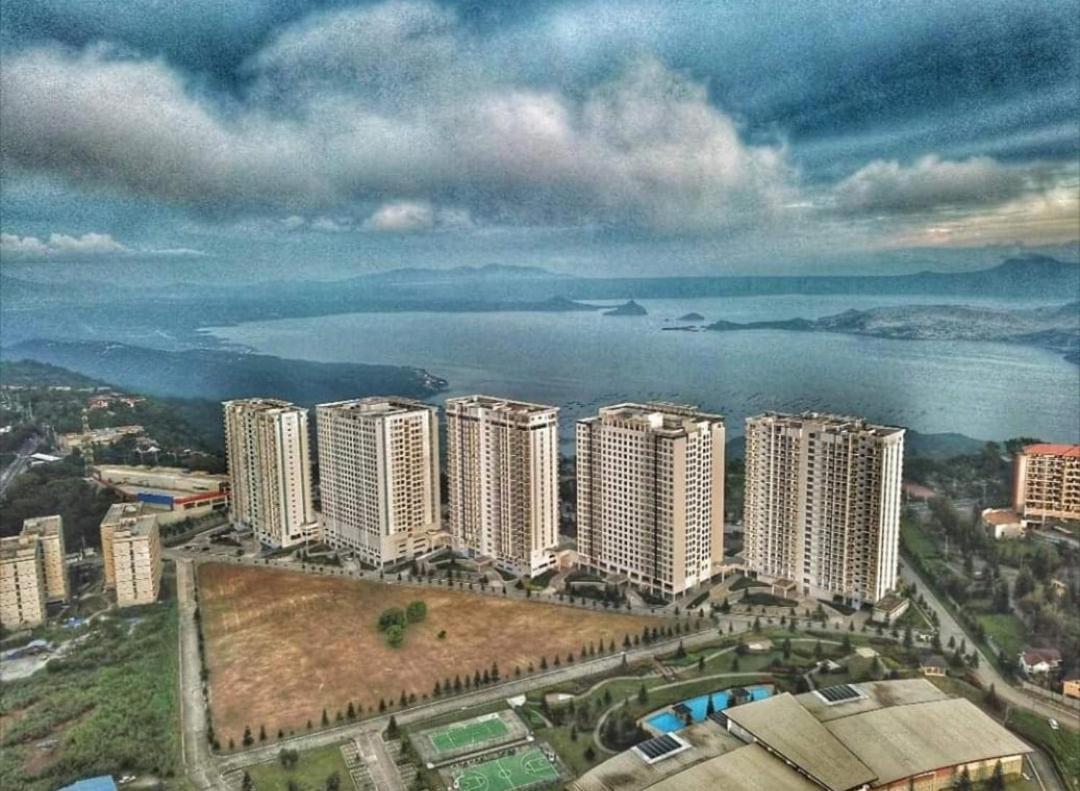 R&A Staycation At Wind Residence Tagaytay City Buitenkant foto