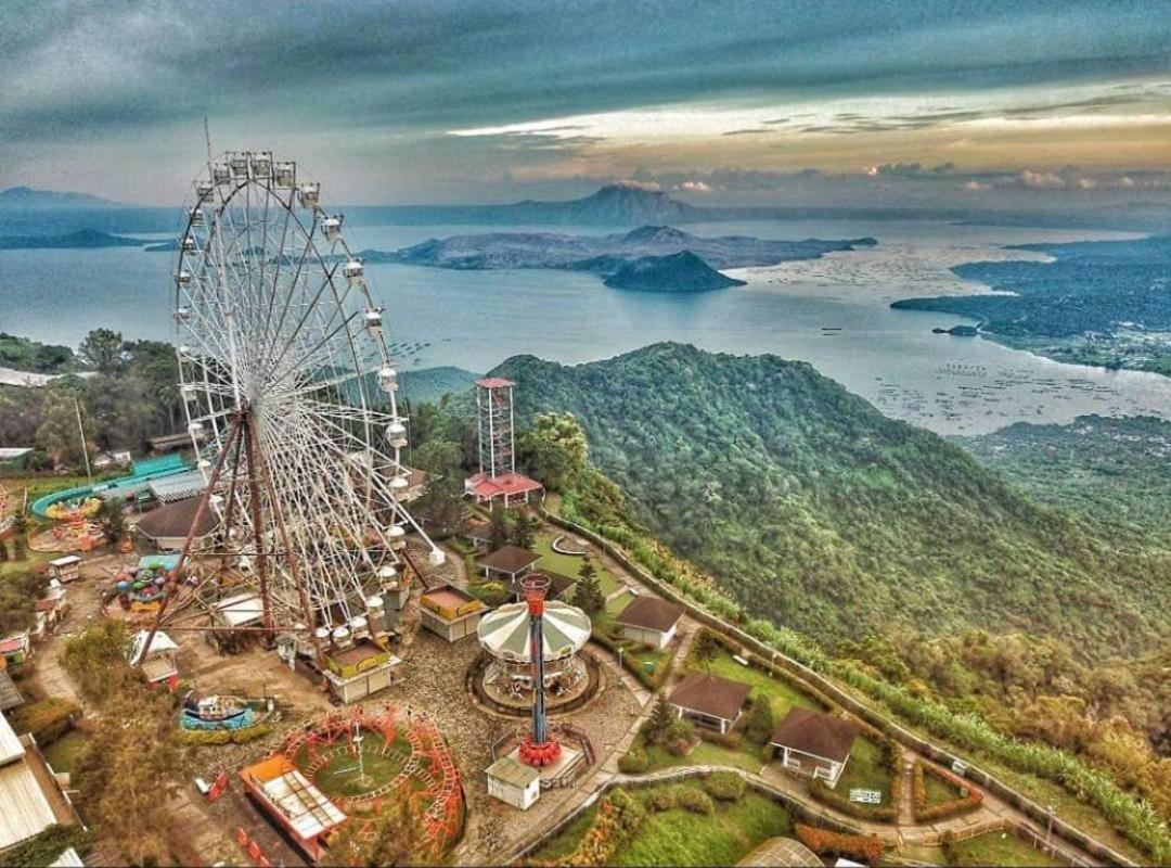 R&A Staycation At Wind Residence Tagaytay City Buitenkant foto